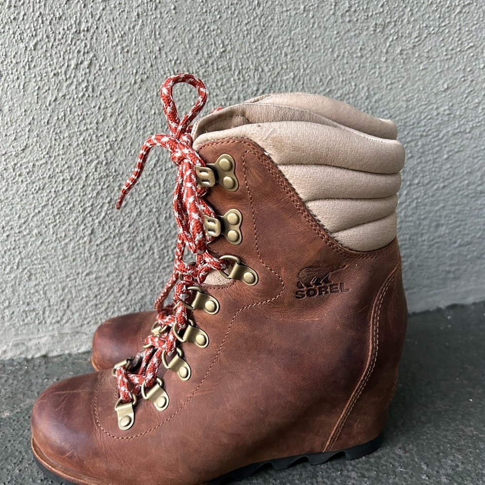 Sorel Joan Conquest Wedge Waterproof Combat Boots Gorpcore Size 7 - Picture 3 of 10
